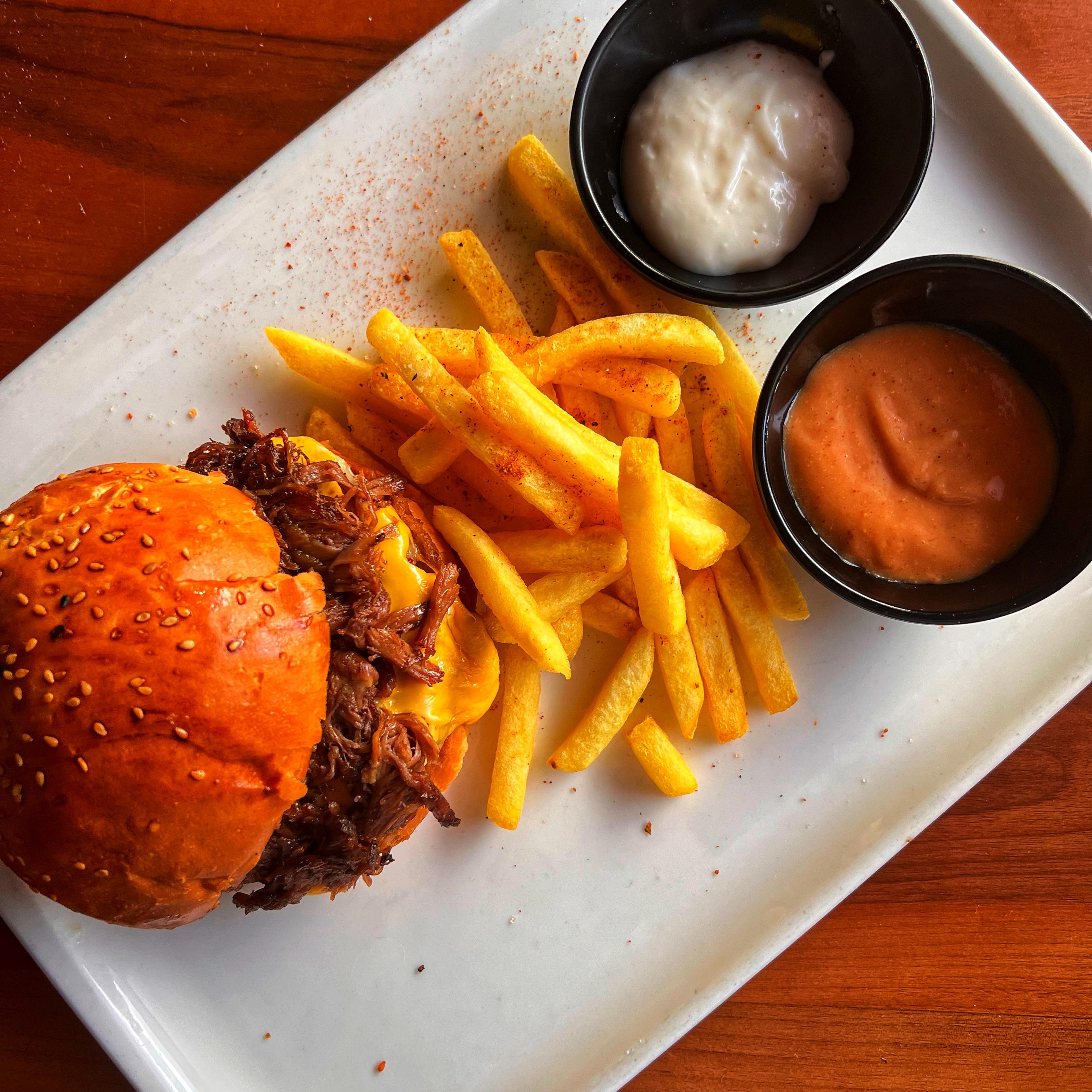 DANA KABURGALI DUBLE BURGER