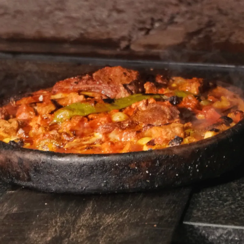 Burgerler, Güveç ve Tavalar — Kadim Restaurant