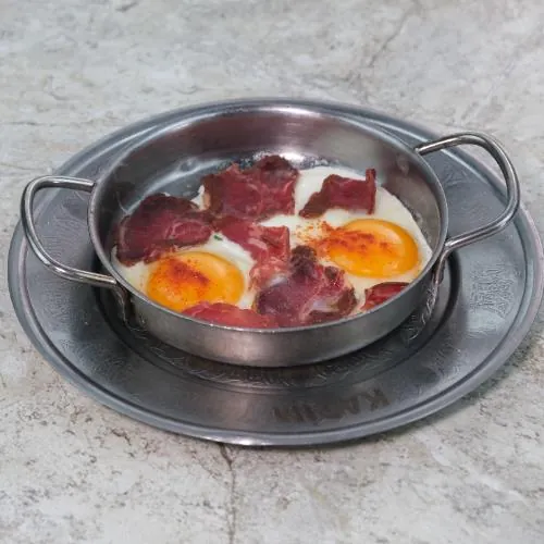 Extra Pastırmalı Yumurta — Kadim Restaurant