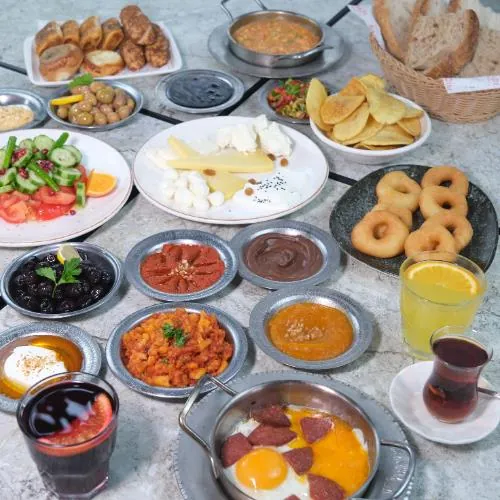 Kadim Serpme Kahvaltı — Kadim Restaurant