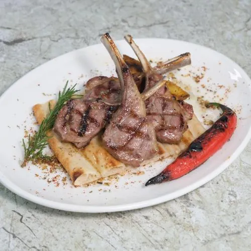 Kuzu Pirzola 240 Gr +- — Kadim Restaurant